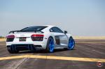 Audi R8 V10 on Blue Vossen Wheels (HC-1) 2017 года